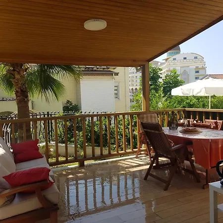 Vakantiehuis Luxury Side
